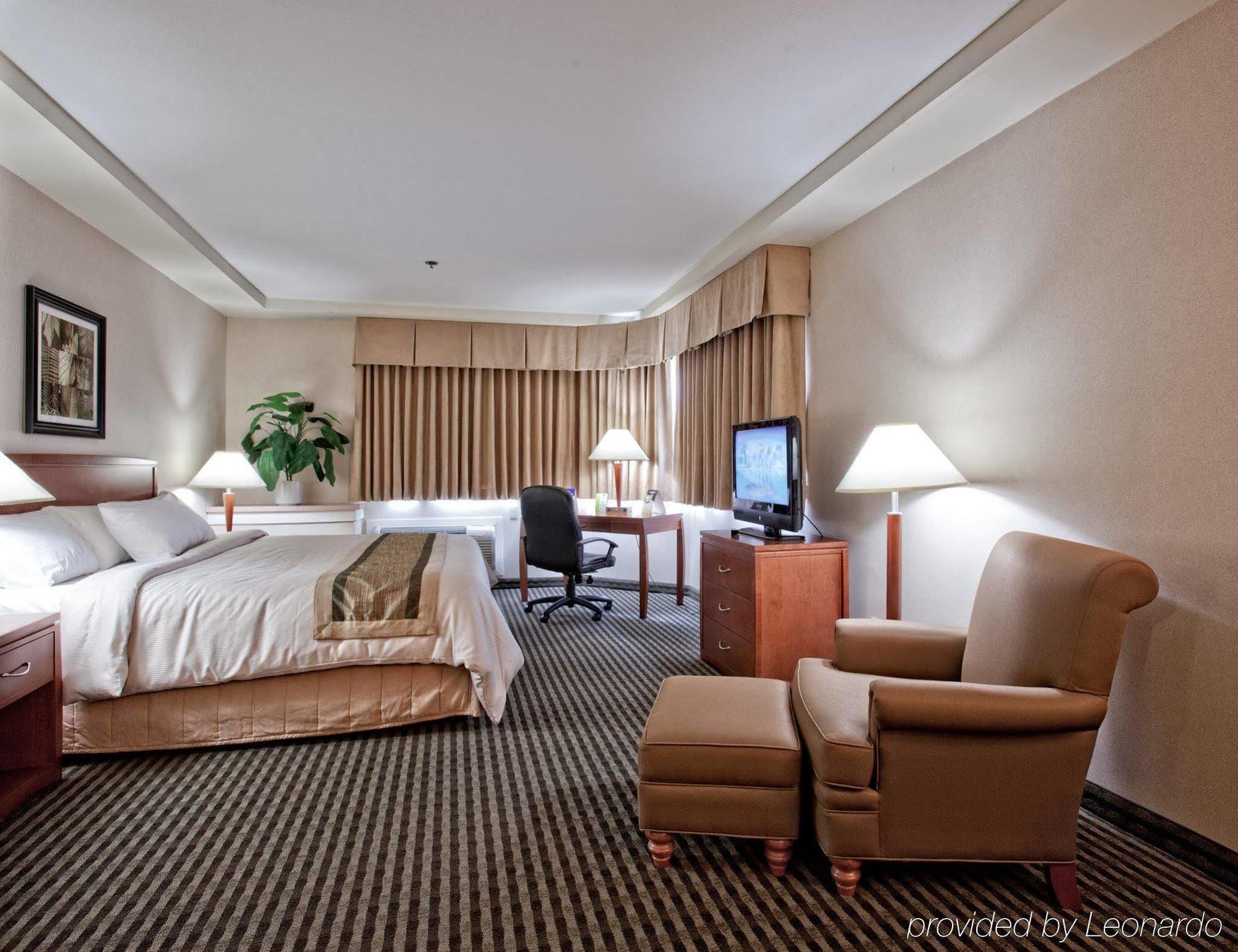 Surestay Hotel By Best Western チリワック エクステリア 写真